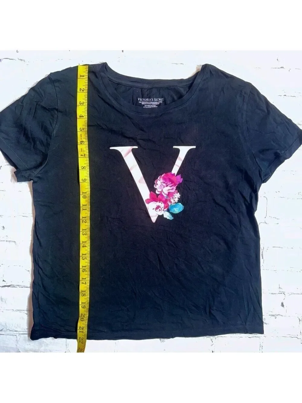 NWOT Women’s Small Victoria's Secret V-Logo Floral Print Graphic Sleep TShirt